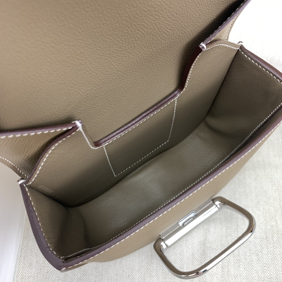 에르메스 델라 카발레리아 미니 앱송 에토프